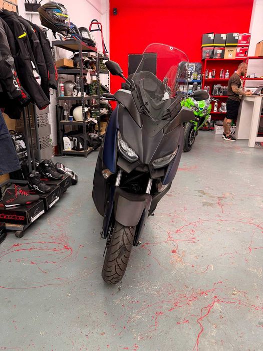 Yamaha X MAX 300 2019 -GARANTIE-
