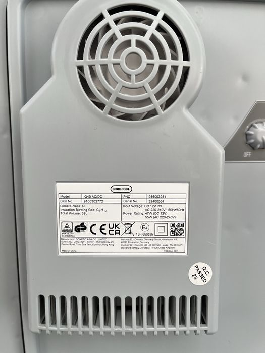 Lada frigorifica termoelectrica Mobicool Q40 nouā