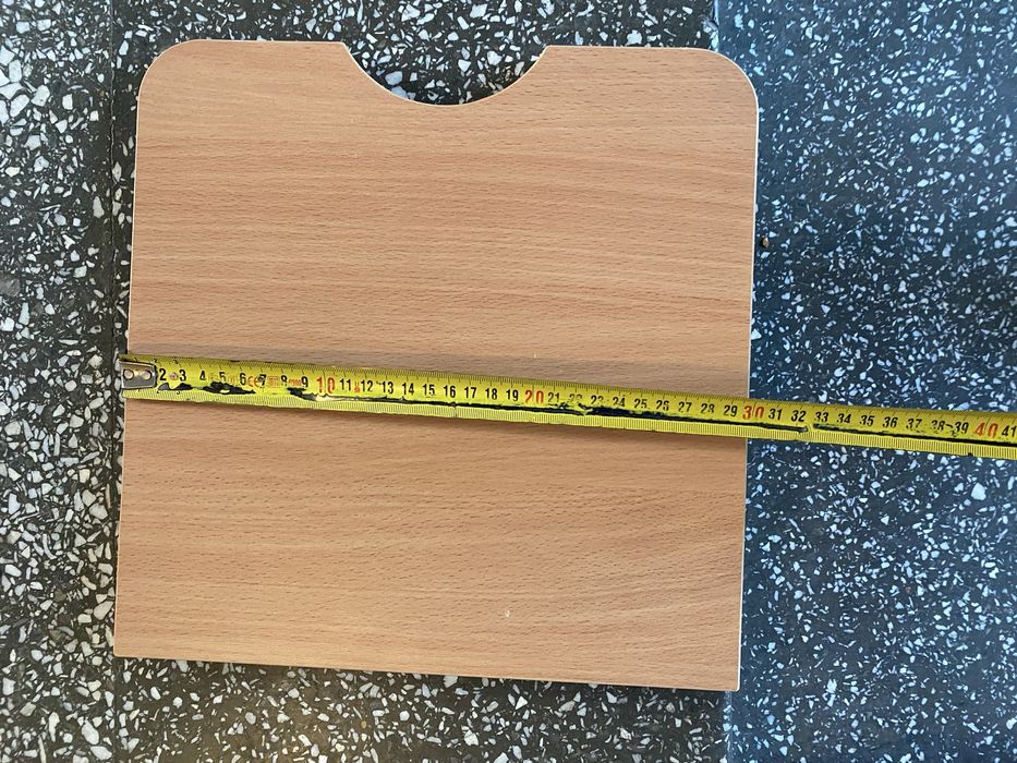 Vând usite pt dulap copii din pal.