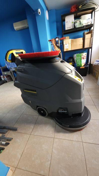 Masină de spălat pardoseli dure Karcher 50/50