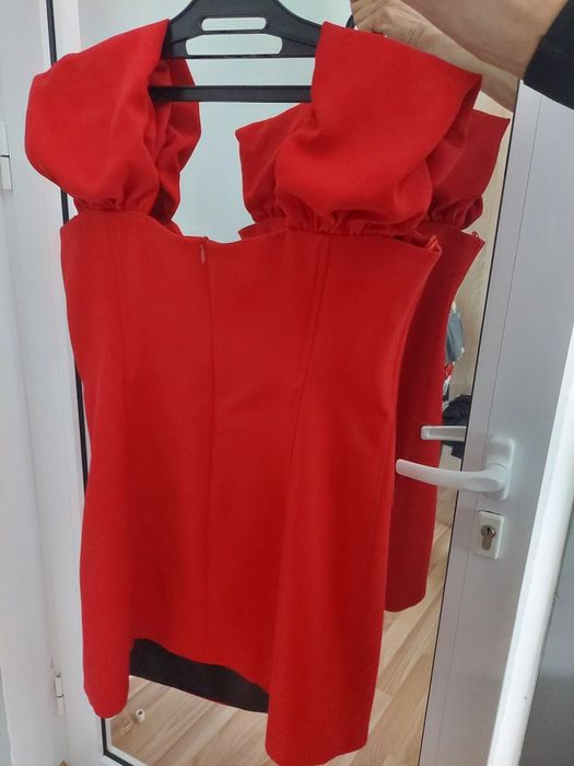 Продавам Нова рокля на Zara