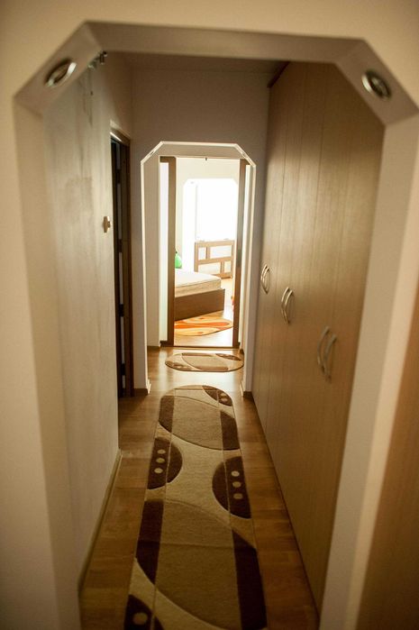 Inchiriez pe o perioada de minim 1an, apartament 3 camere in CANTA