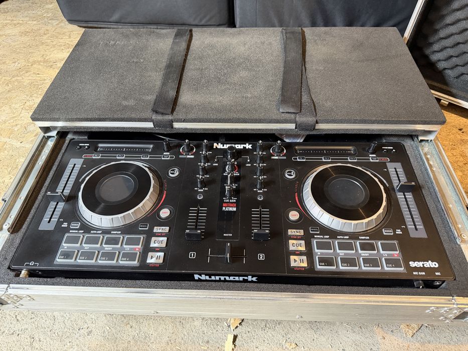 Vand consola Numark