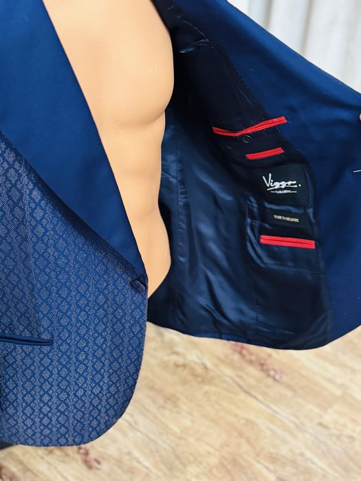 Sacou impecabil și elegant de la brandul VIGGO