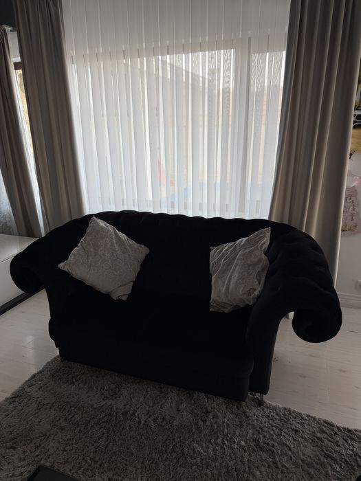 Set 3 canapele in stare foarte buna. Ca noi