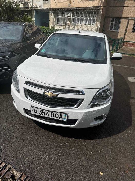 продаётся автомобиль