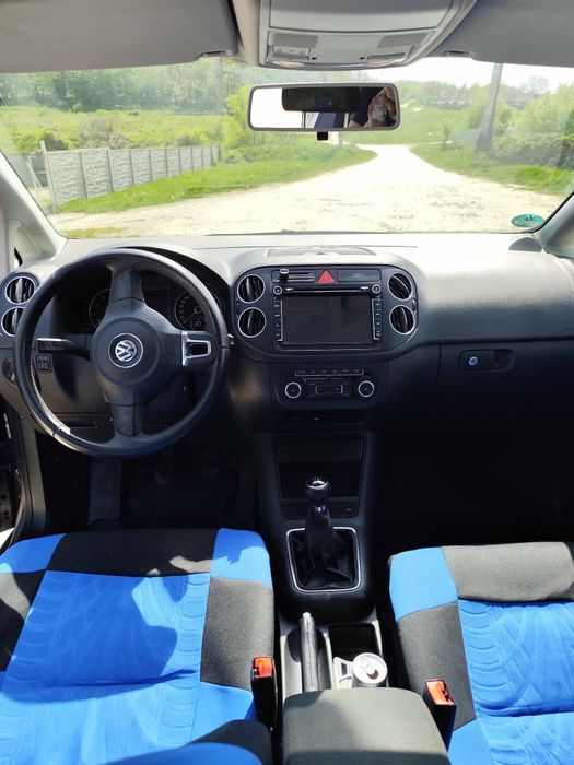 Vând golf 6 plus 2009 1.6 mpi BSE cel mai bun motor