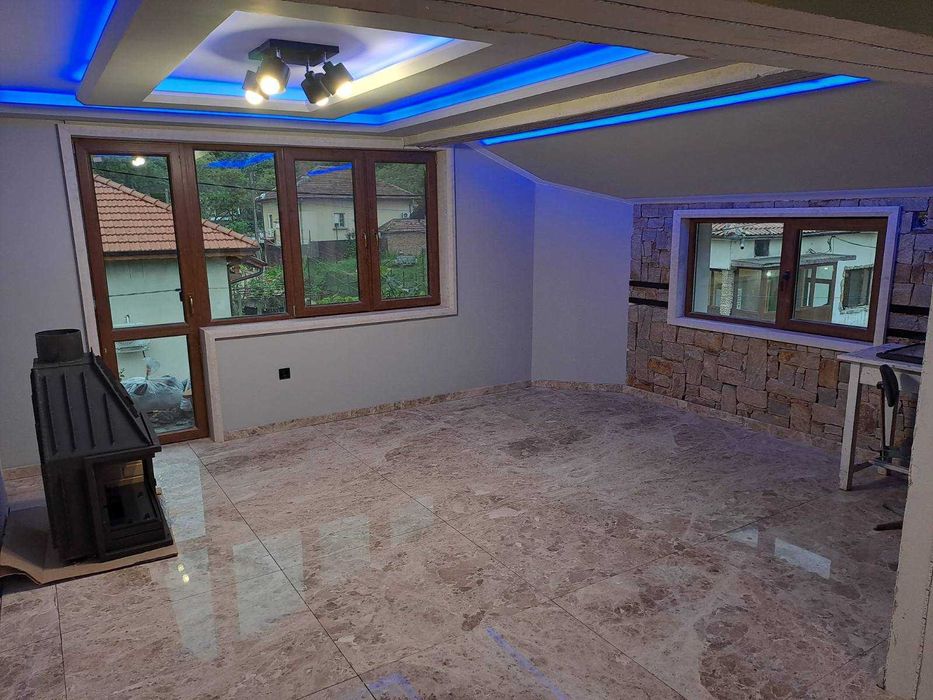 Мрамор "Мокачино"  первази - 30 лв./л.м - с фаска и водобран