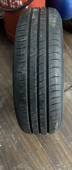Продам шины 185/65/15