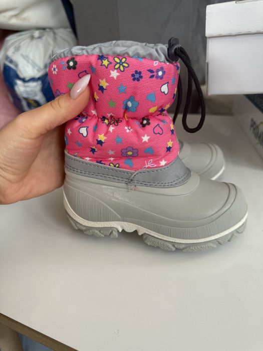 Детски обувки, сандалки и ботуши