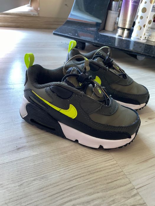Air max baieti marimea 26