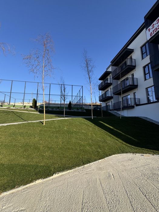 Apartament 3 camere 56mp + terasa 5mp  Zona Regal