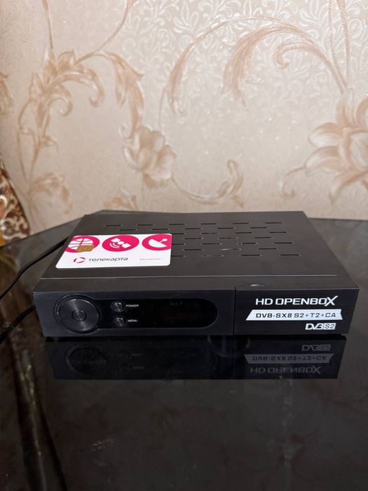 Tuner 2ta kalyaska kuxinniy stol stenka tv potstavka parabalichiskiy a