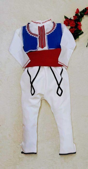 Народни носии за момчета по случай Великден