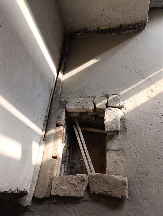 Manejda 2 Etajli uy sotiladi 300m²