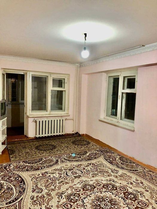 Qora qamishda 2 xonali dom srochna sotiladi