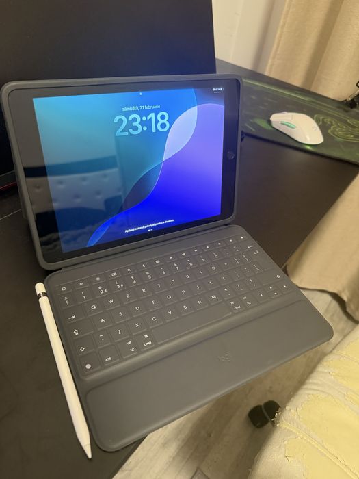 Ipad generiatia a 9-a cu dimensiunea de 10.2 inch