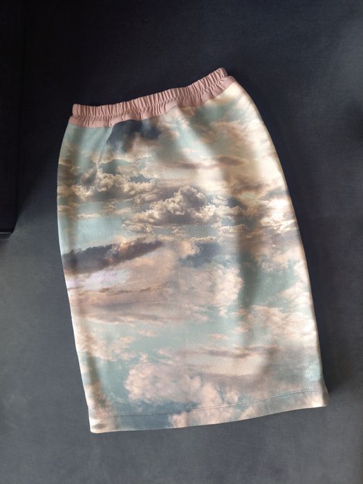 Пола марка Fetish - принт с облаци