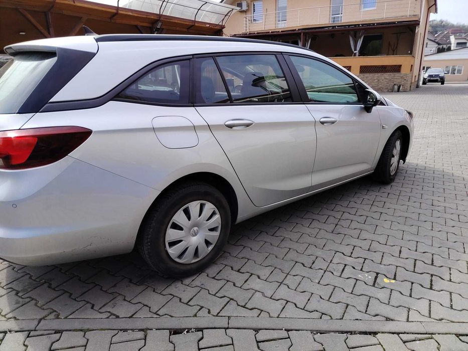 Opel astra k 2017