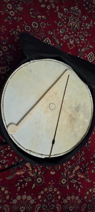 Тъпан с кияк и пръчка