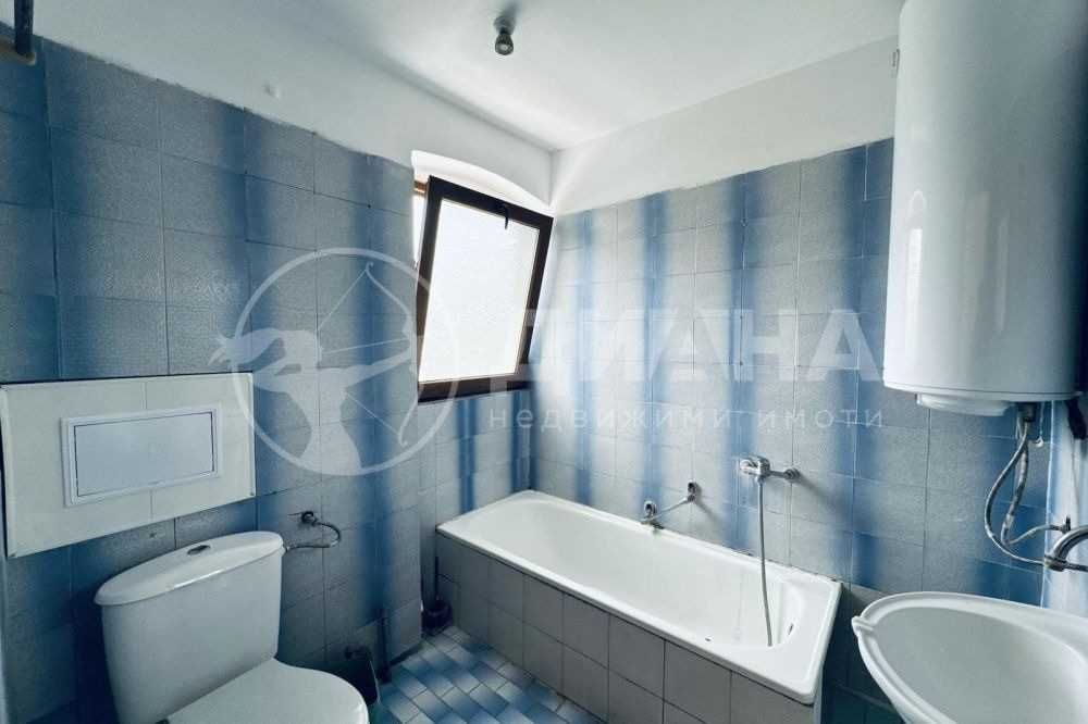 Продава се Тристаен апартамент в Пловдив, Център - 115 кв.м за 1522 €/кв.м - Снимка #4