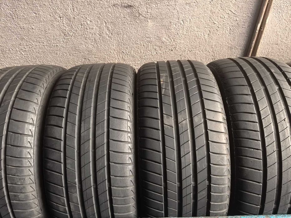 245/45/17 Bridgestone