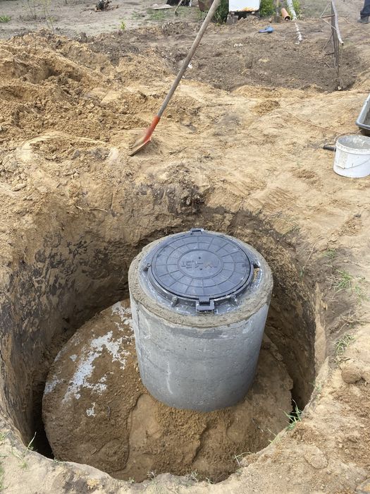 Копка ям, септик под ключ, туалет, ручные работы.