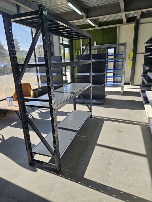 Стелажи за склад ..