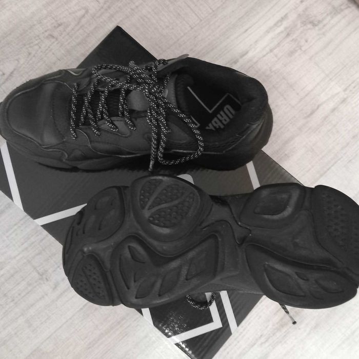 Дамски маратонки FLAIR black URBAN