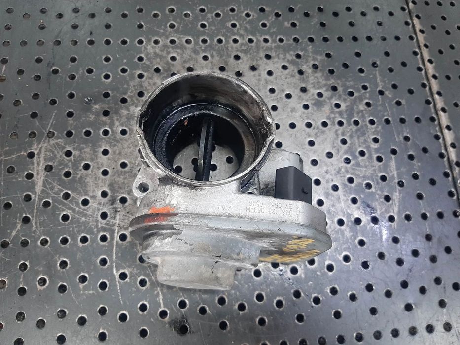 clapeta acceleratie 1.9 tdi  seat ibiza cordoba vw touran polo 9n skoda fabia  038128063m