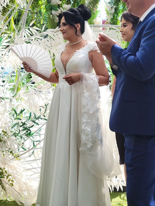 Vand rochie de mireasa