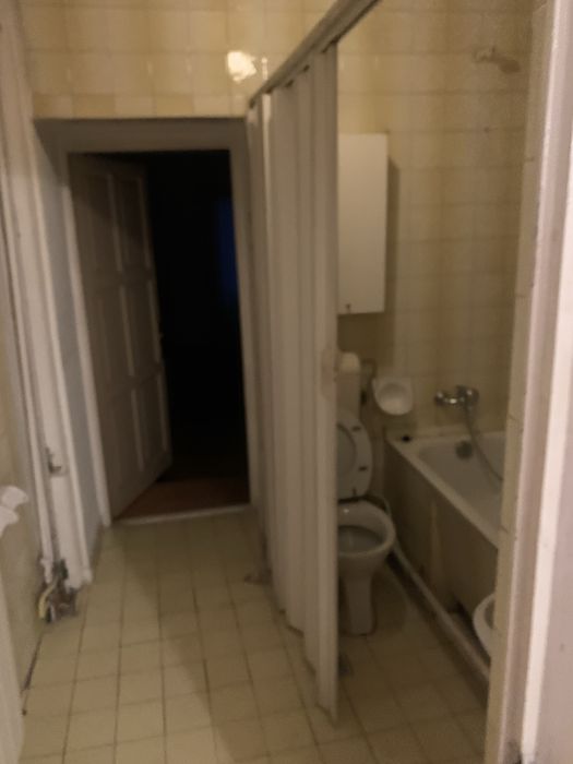 Inchiriez spatiu locuit,depozitare, atelier birouri 130mp la autogara