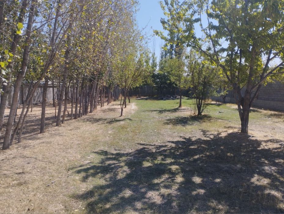 Участка сотилади.