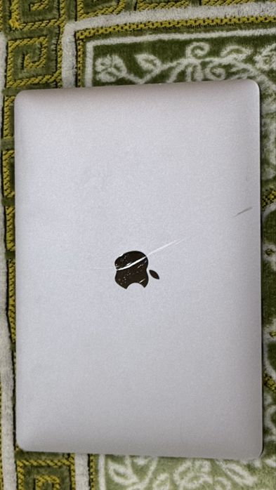 macbook pro m1, 8/256 93% срочно