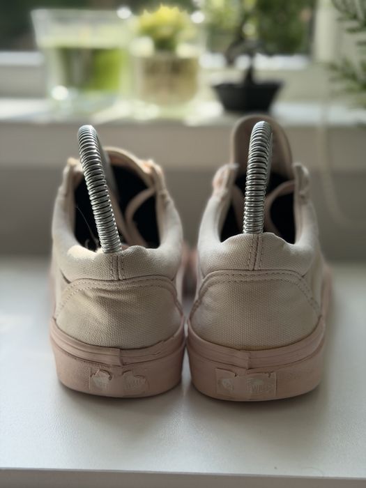 Vans Old Skool Mono Pink – Mărimea 37 – Stil retro