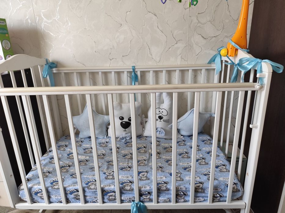 Продам детскую кроватку
