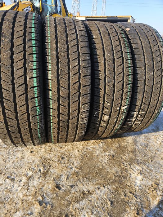 Vând anvelope m+s  205/75/16 C 205/75r16 C CONTINENTAL