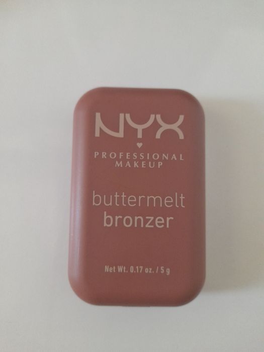 NYX Buttermelt bronzer