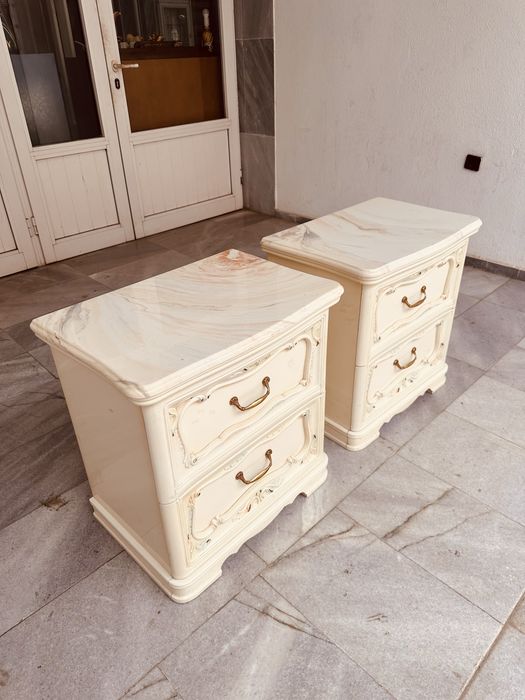 Италиански нощни шкафчета с мраморени плотове от 70-те