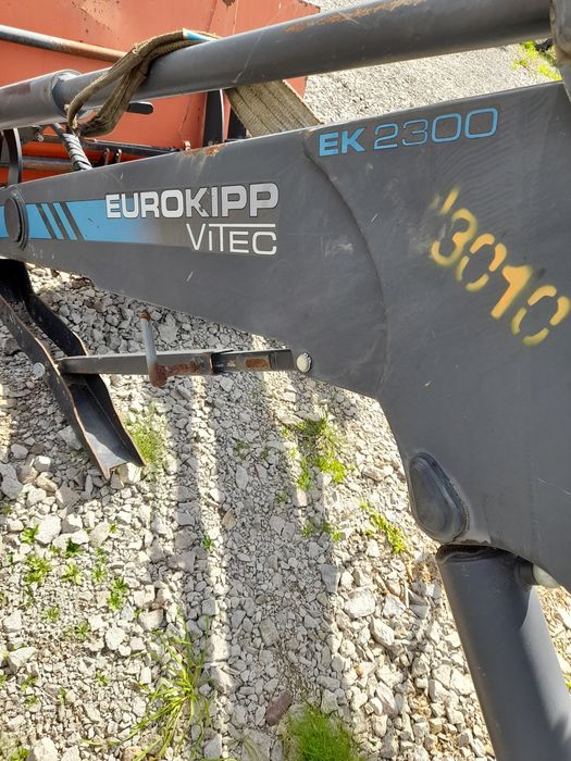 Piese tractor INCARCATOR ncărcător frontal New Holland