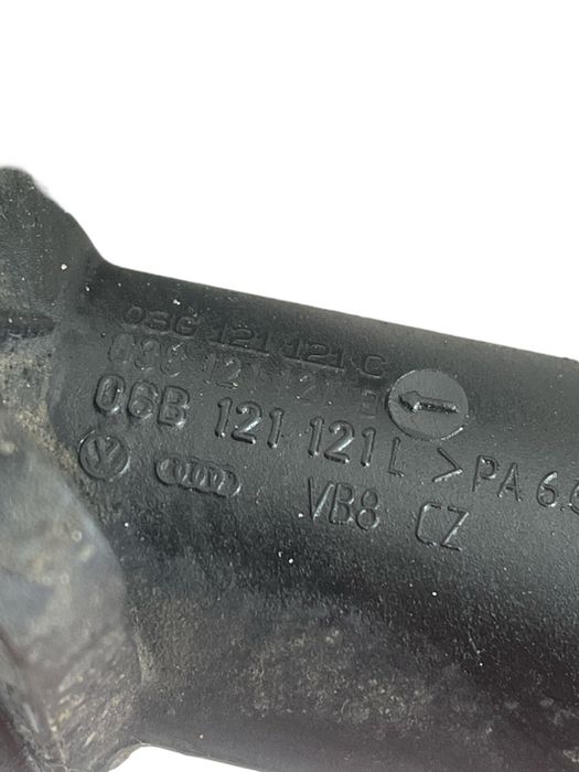 Flansa / Furtun Apa Audi A4 Iii 8Ec, B7 2004 - 2008 06B121121L