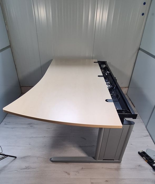 Немско офис бюро електрическо регулираем оборудване