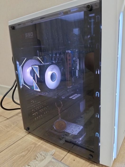 Продается мощный и холодный компьютер