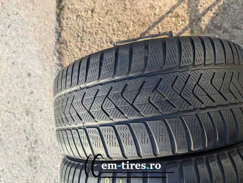 SET 4 Anvelope Iarna 225/45 R18 + 255/40 R18 PIRELLI - Runflat (BMW)