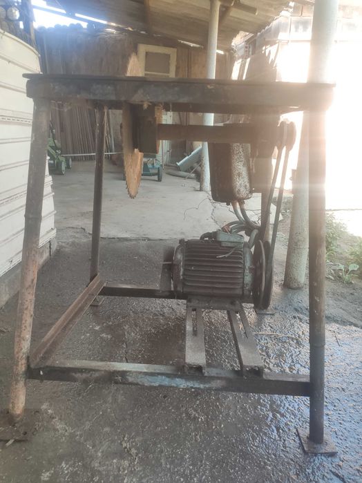 Циркуляр трифазен