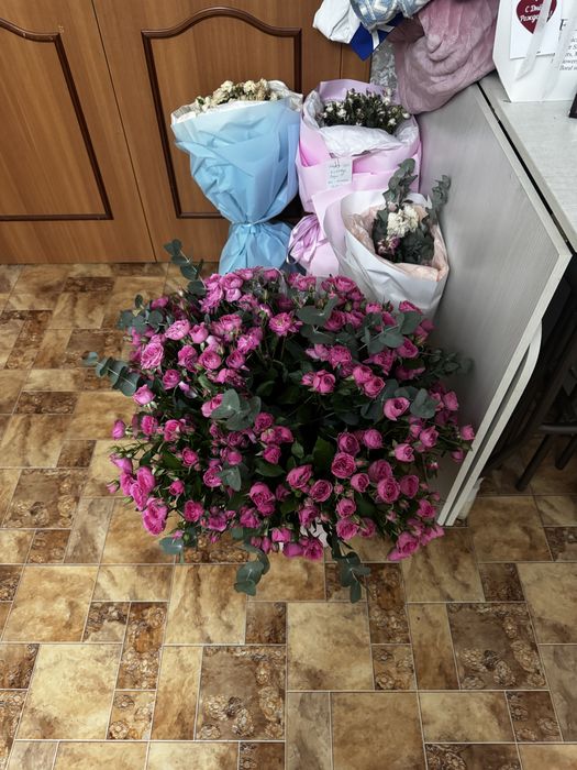 Продам цветы кустовая розы