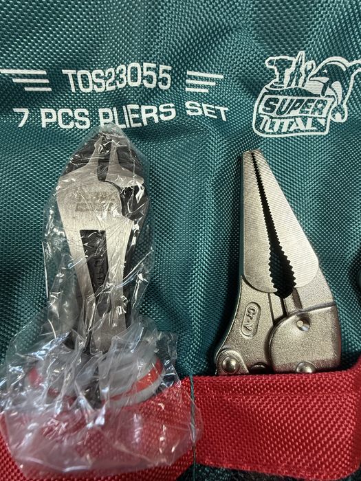 Комплект клещи Total 7 части
