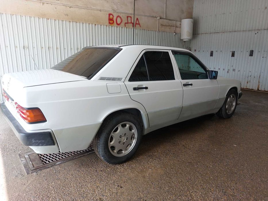 Мерседес 190 газ+бензин