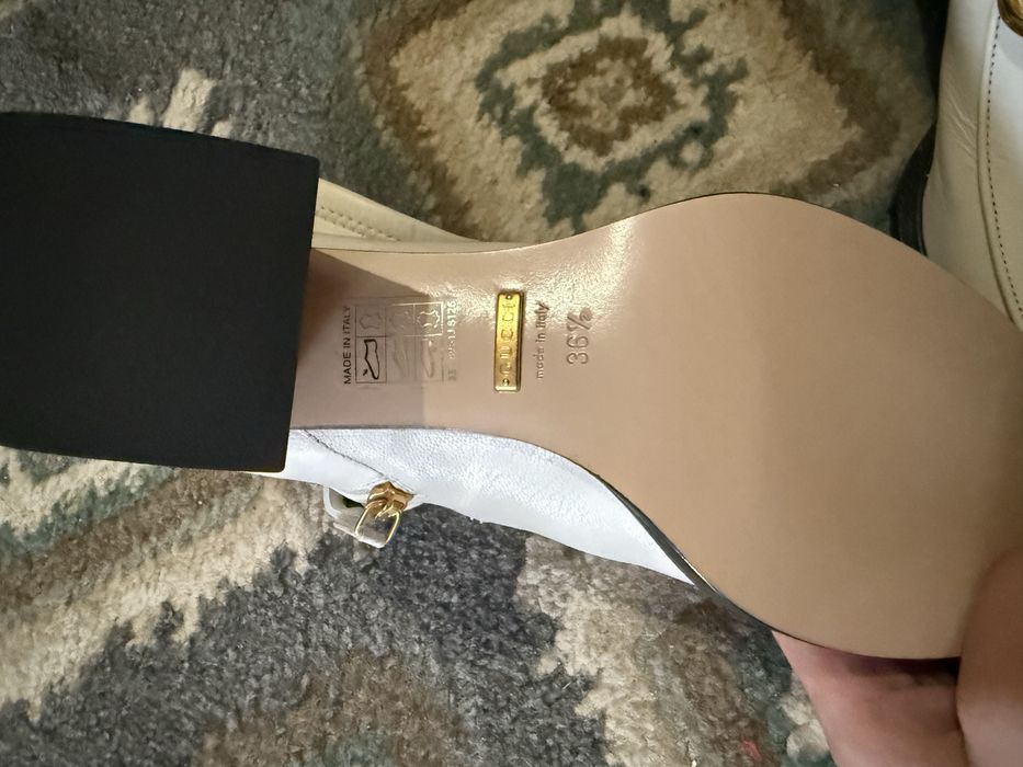 Ghete GUCCI albe din piele cu toc