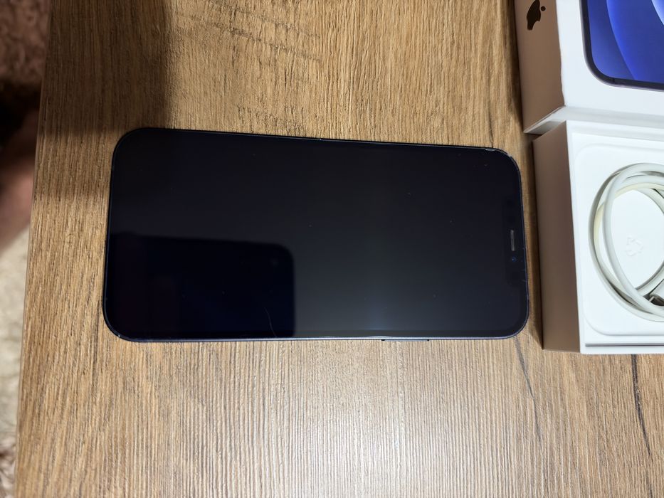 Iphone 12 64 GB negru
